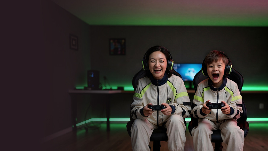 Consolidate your MPF Personal Account(s) to Manulife and enjoy a special one-off bonus unit rebate of up to HK$403,500 and a chance to enter a lucky draw^!